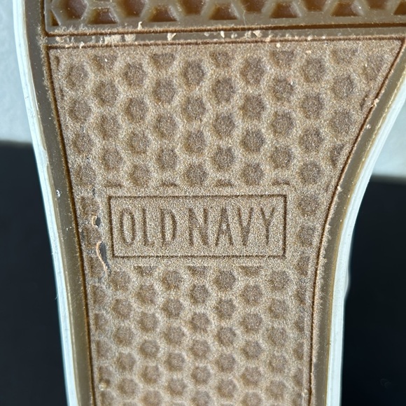 Old Navy -Slip On Sneakers - Picture 4 of 6